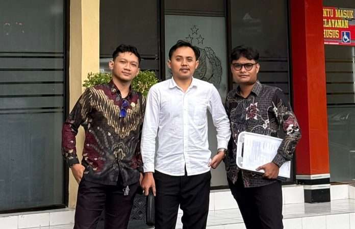 Praktisi hukum dan advokat Shendy Pr., S.H., M.H., CPM bersama tim Kavacha Attorneys at Law. (ist)
