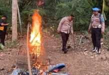 Polres Malang Bakar Sarana Sabung Ayam di Pakisaji